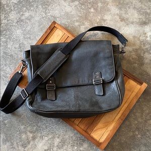Wilson’s Leather Laptop Bag